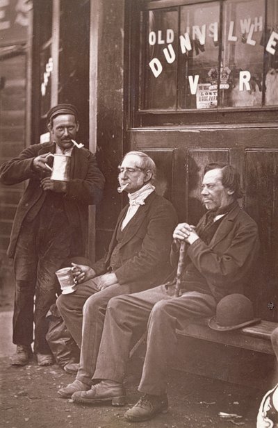 Der Mauerarbeiter, 1876-77 von John Thomson
